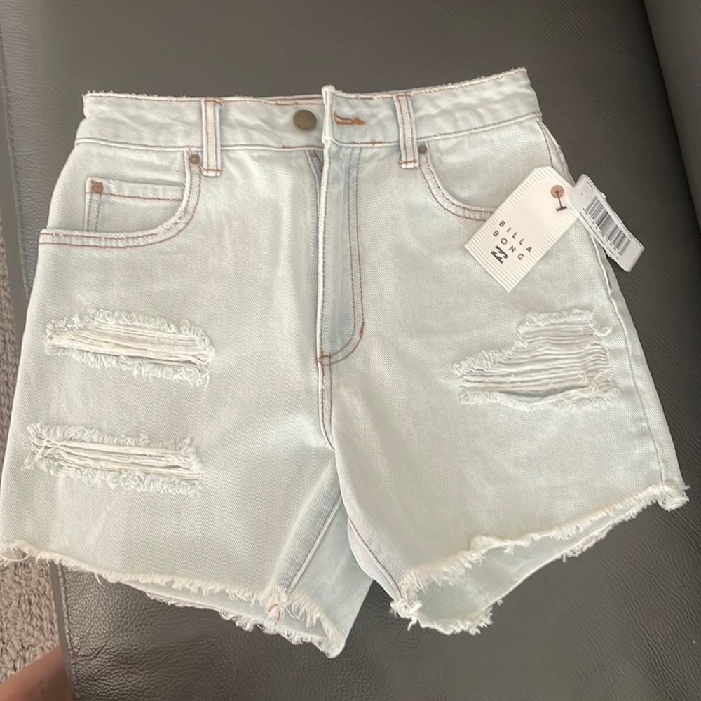 Billabong cut off jeans size 25